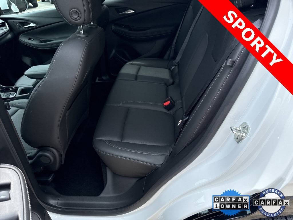 2024 Buick Encore GX Sport Touring photo 8