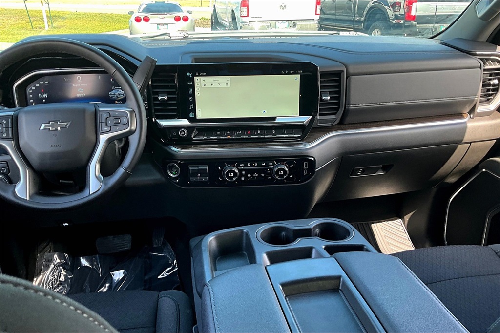 2023 Chevrolet Silverado 1500 RST photo 6