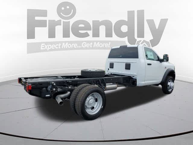 2025 Ram 5500 Tradesman photo 4