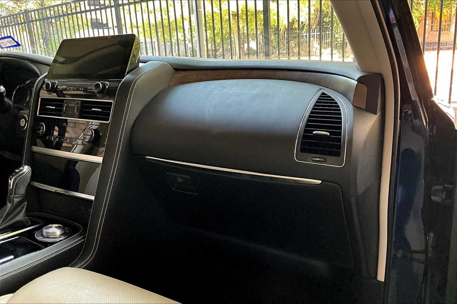 2023 Infiniti QX80 Premium Select photo 15
