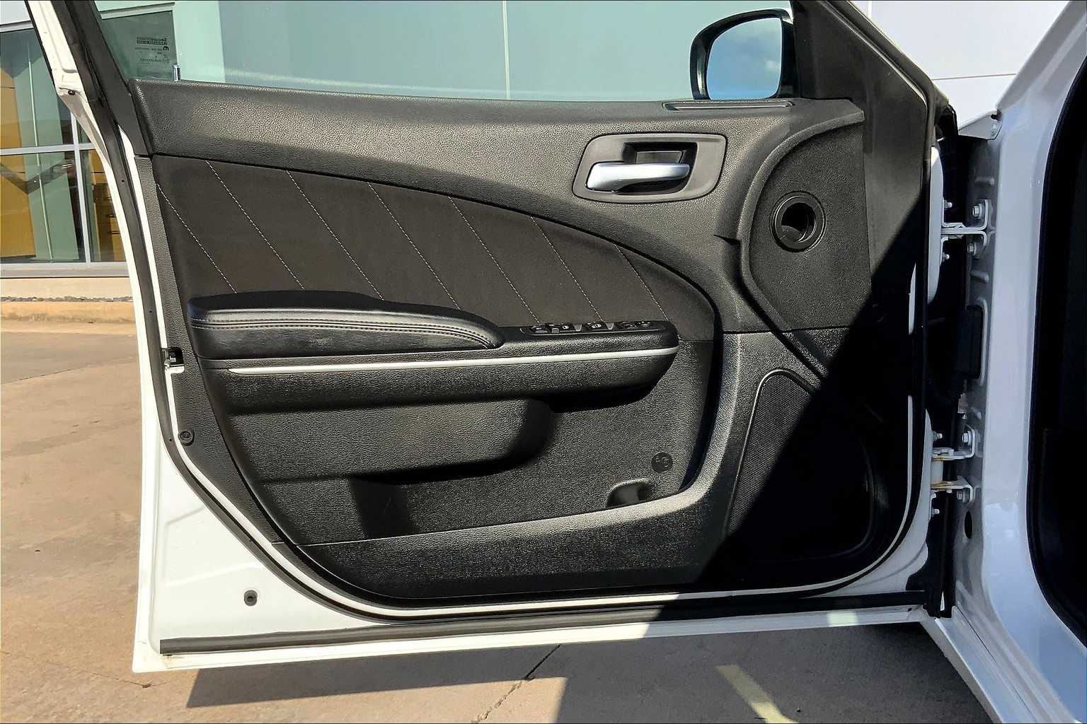 2022 Dodge Charger SXT photo 20