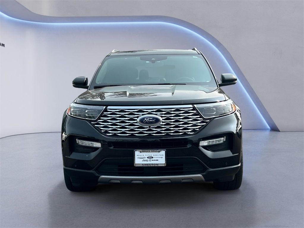 2021 Ford Explorer Platinum photo 2