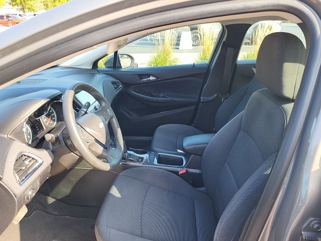 2018 Chevrolet Cruze LT photo 9