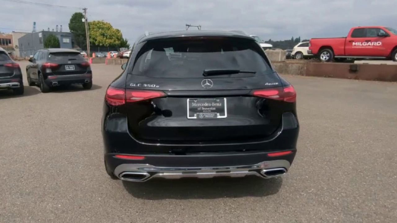 2026 Mercedes Benz GLC 350e 4MATIC photo 32
