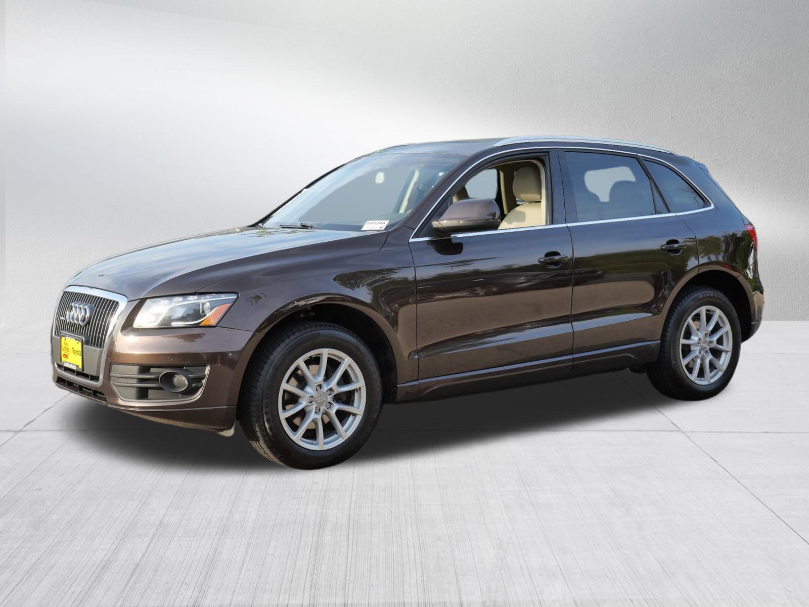 2012 Audi Q5 2.0T Premium Plus photo 2