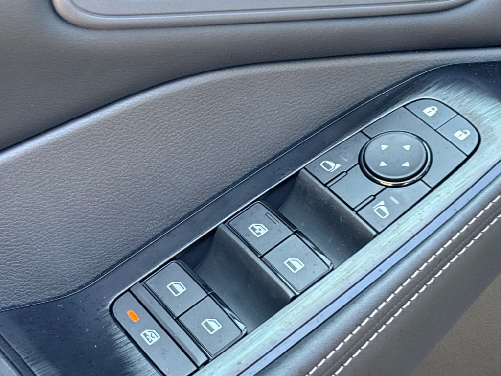 2026 Nissan Rogue SV photo 27