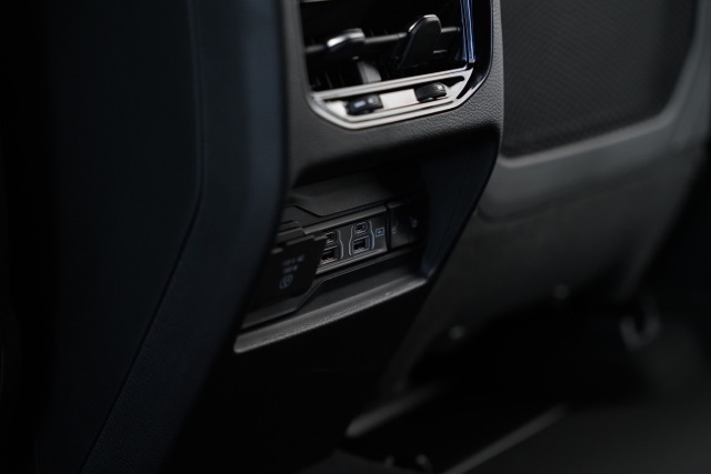 2025 Jeep Grand Cherokee Limited photo 26