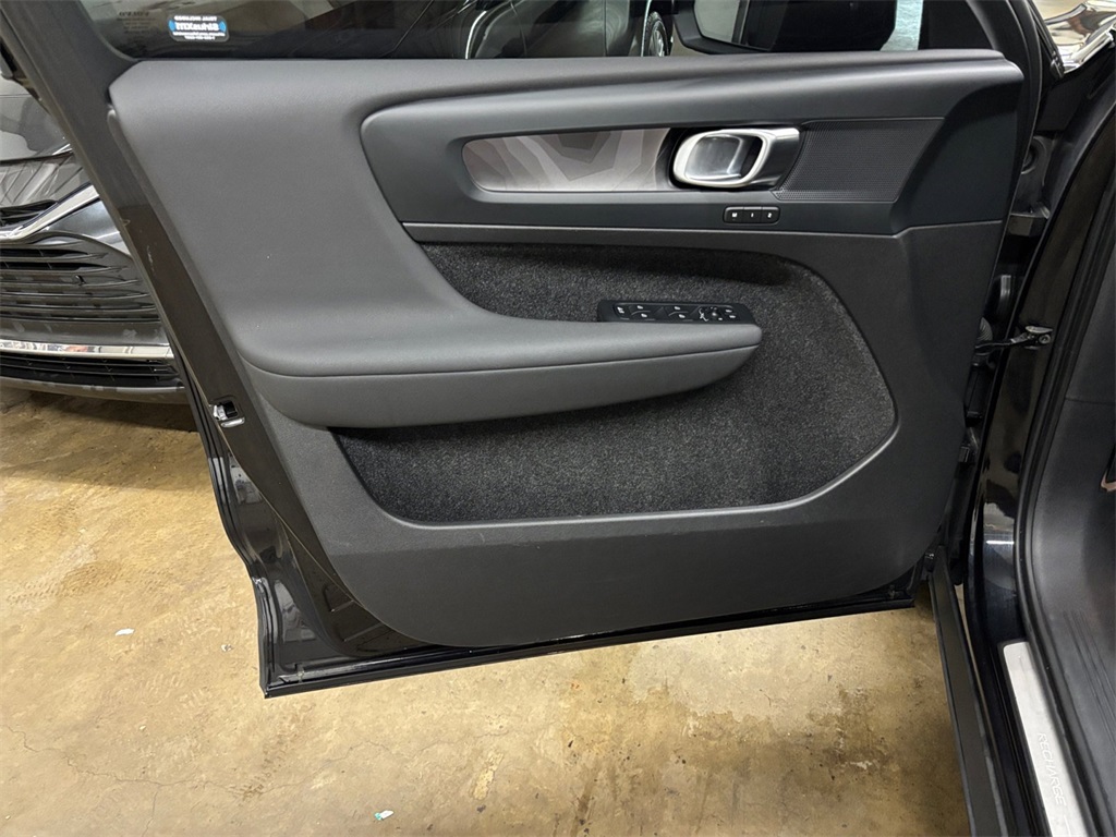 2023 Volvo C40 Recharge Plus photo 10