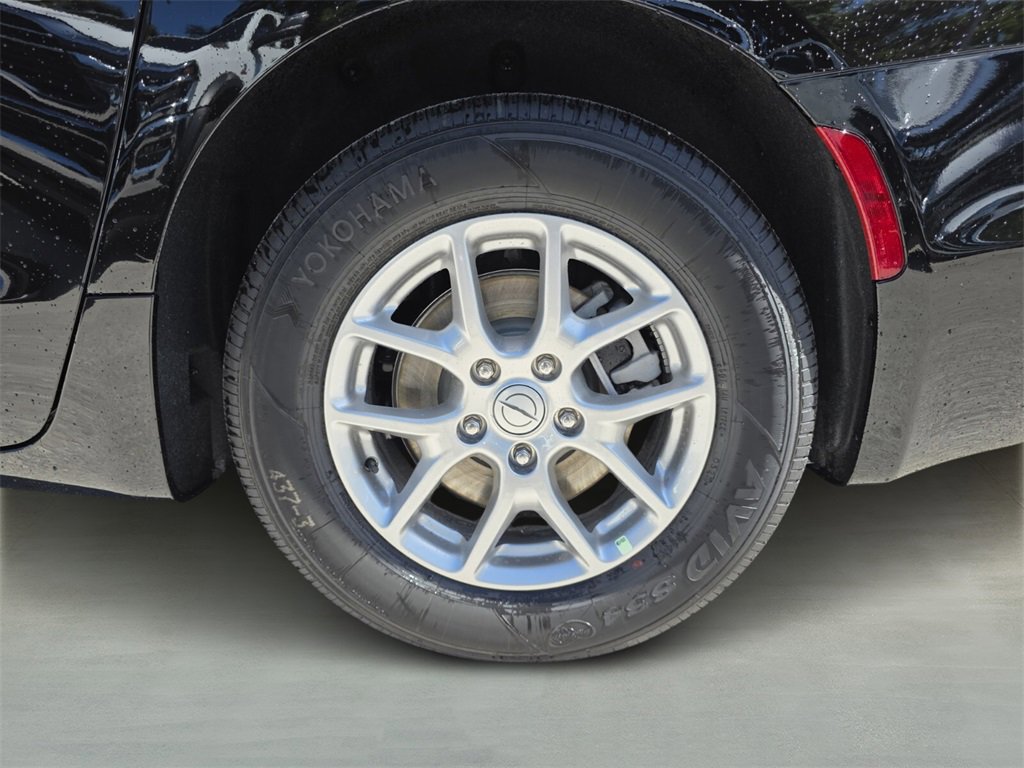 2025 Chrysler Pacifica photo 6