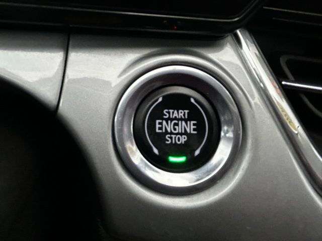 2024 Chevrolet Trax LT photo 3