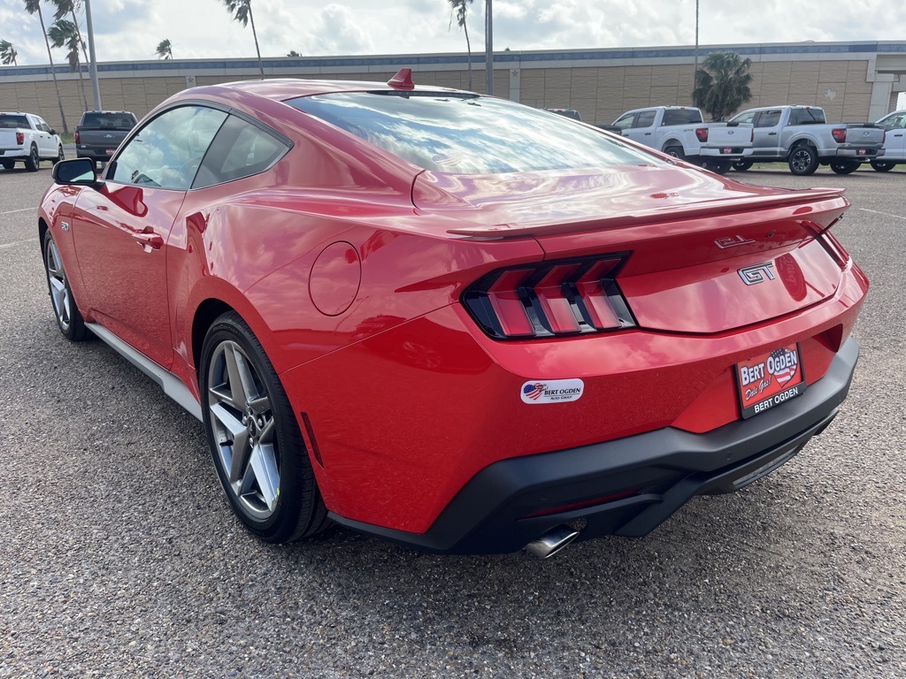 2025 Ford Mustang GT Premium photo 5