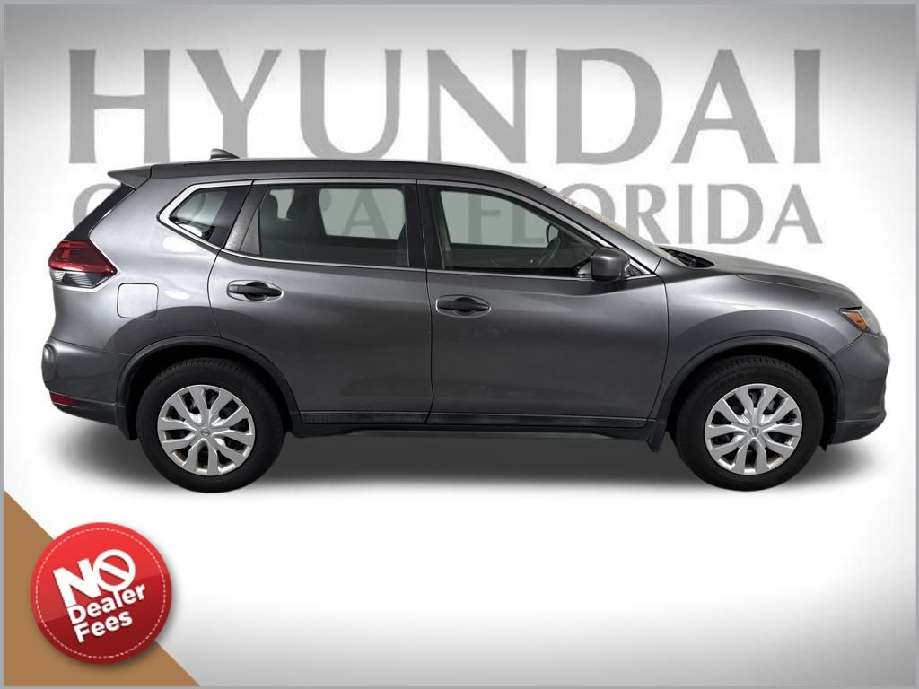 Used 2018 Nissan Rogue S with VIN 5N1AT2MT6JC716697 for sale in Clermont, FL