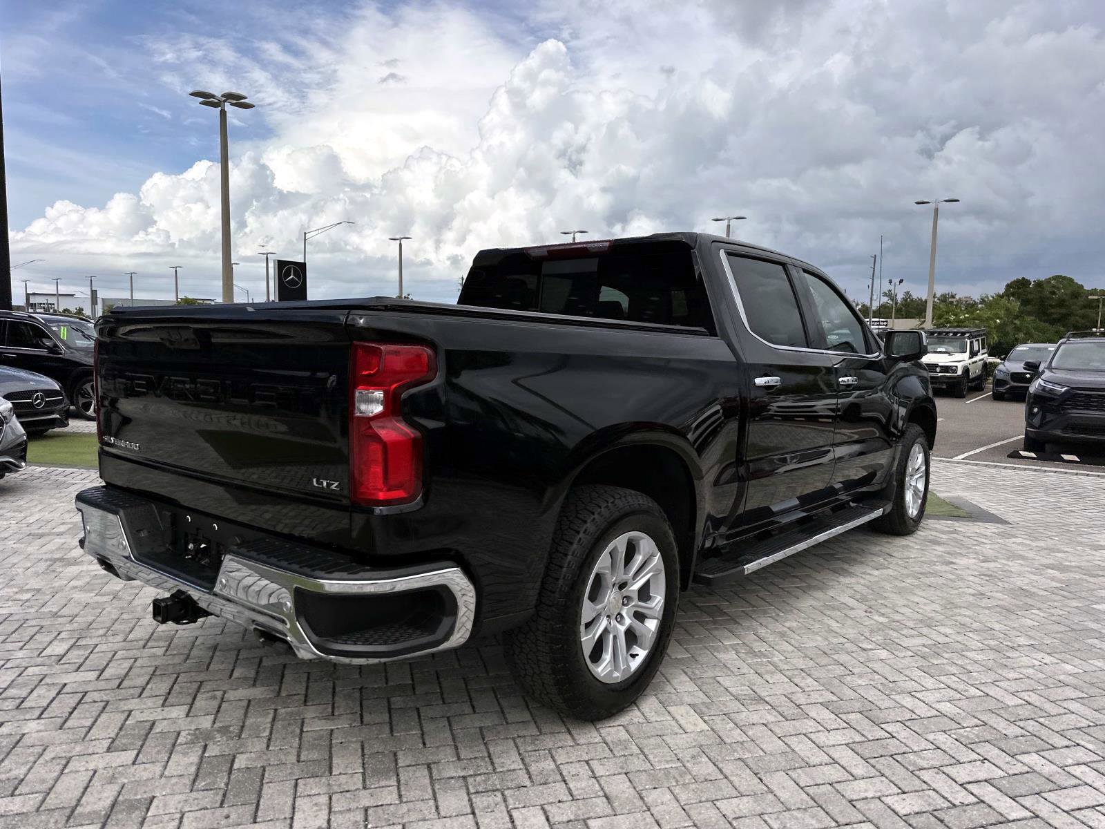 2023 Chevrolet Silverado 1500 LTZ photo 4