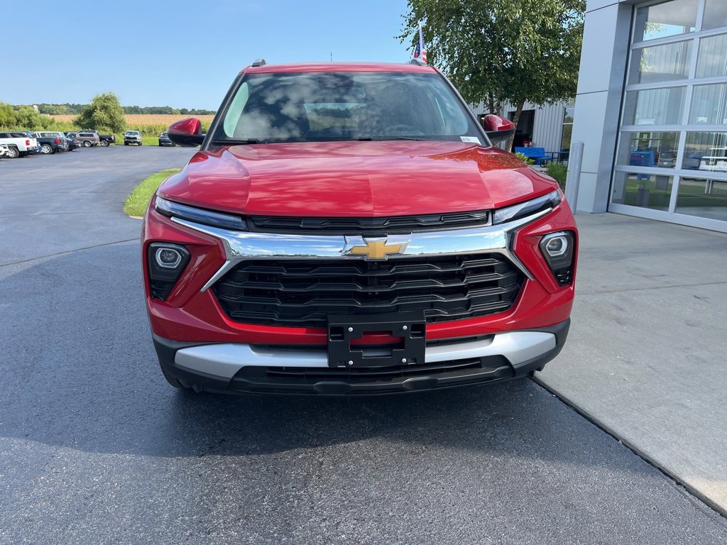 2026 Chevrolet Trailblazer LT photo 2
