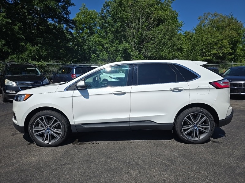 2021 Ford Edge Titanium Sport photo 4