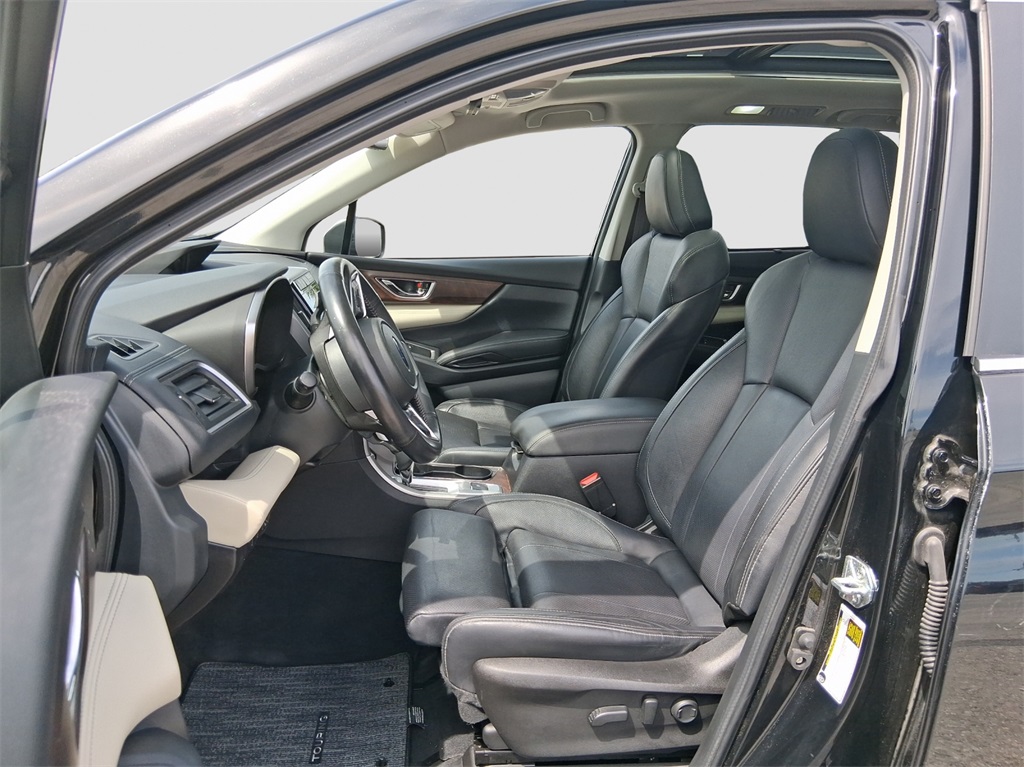 2022 Subaru Ascent Touring photo 9
