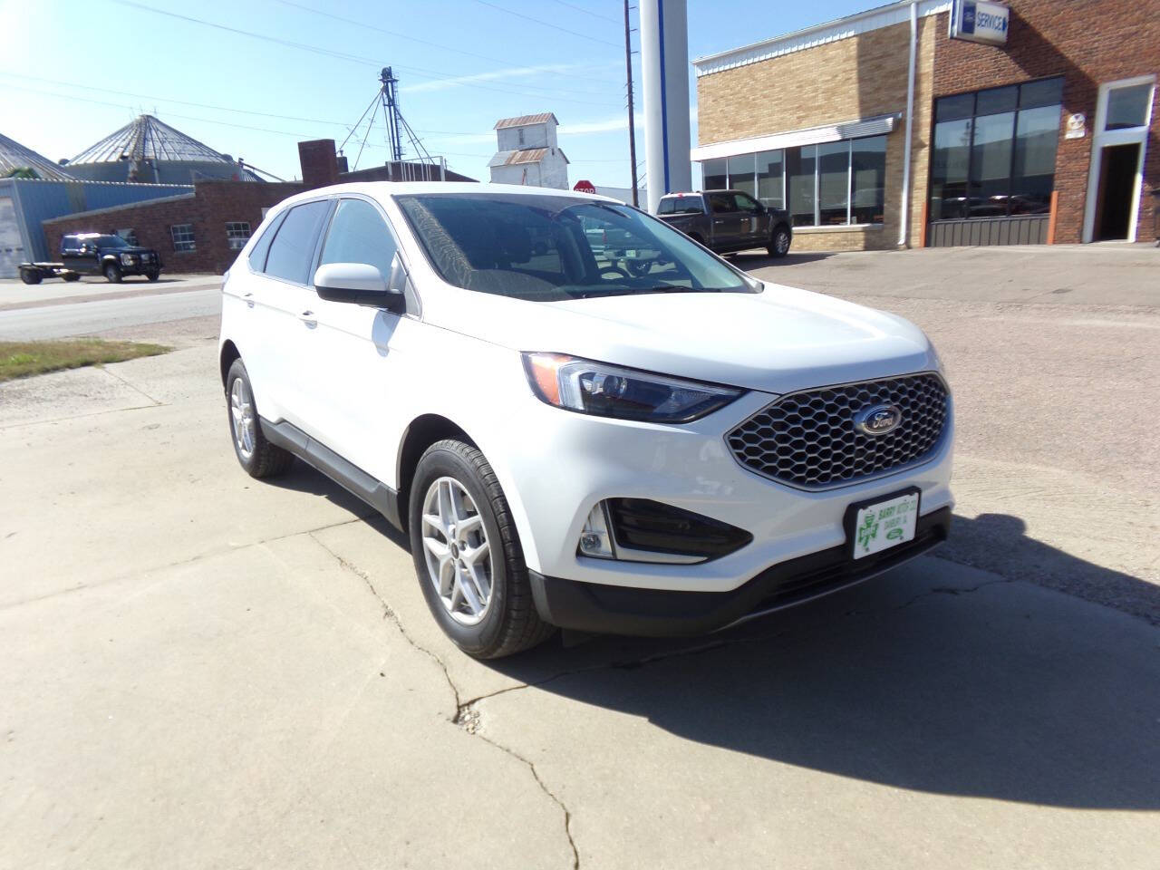 2024 Ford Edge SEL photo 3