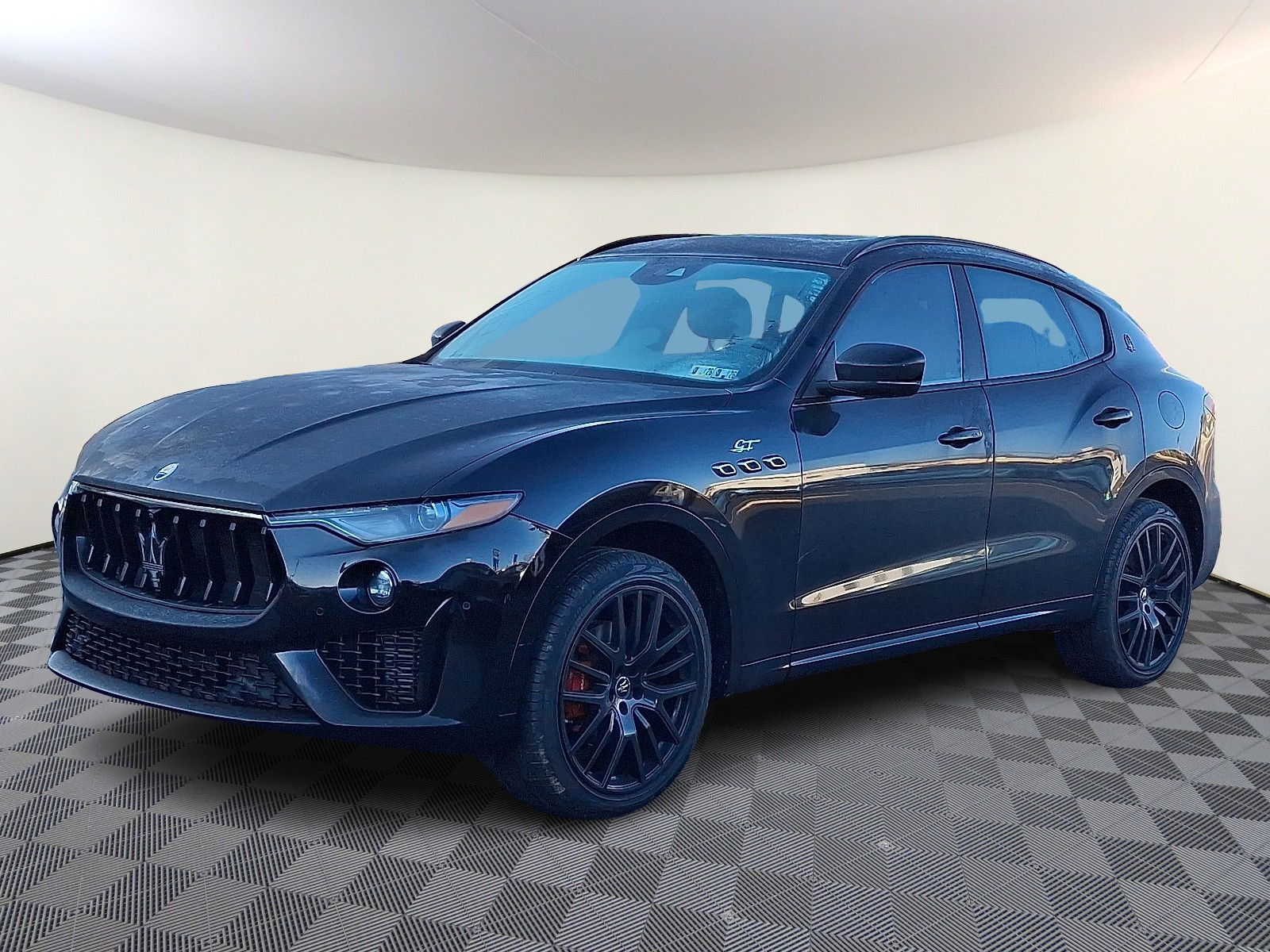 2021 Maserati Levante Base's photo