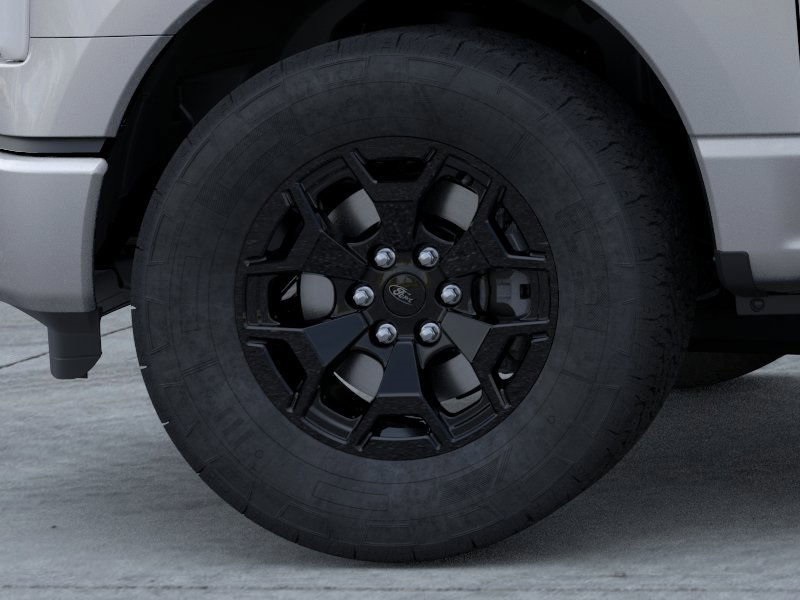 2025 Ford F-150 Lightning XLT photo 15