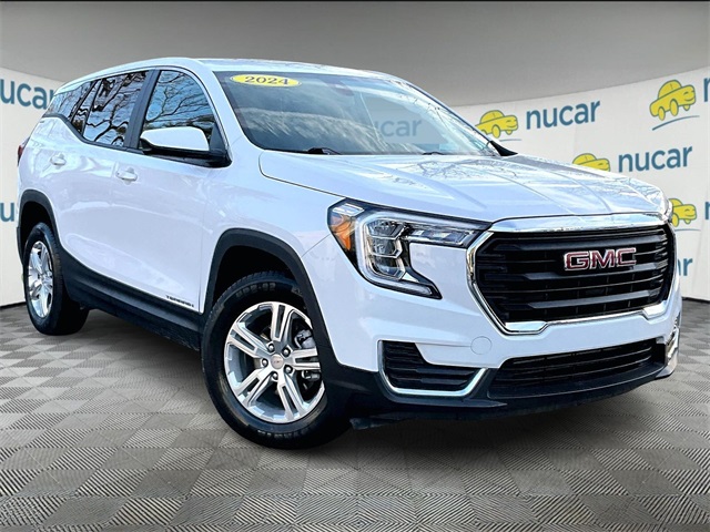 2024 GMC Terrain SLE's photo