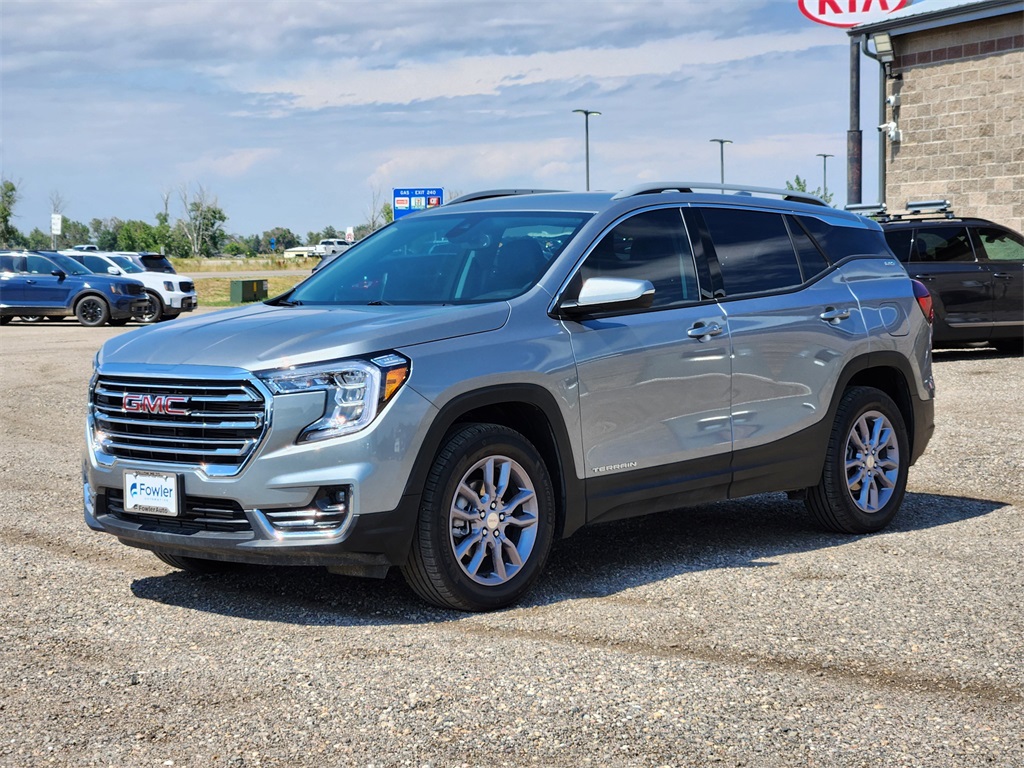 2023 Gmc Terrain SLT photo 3