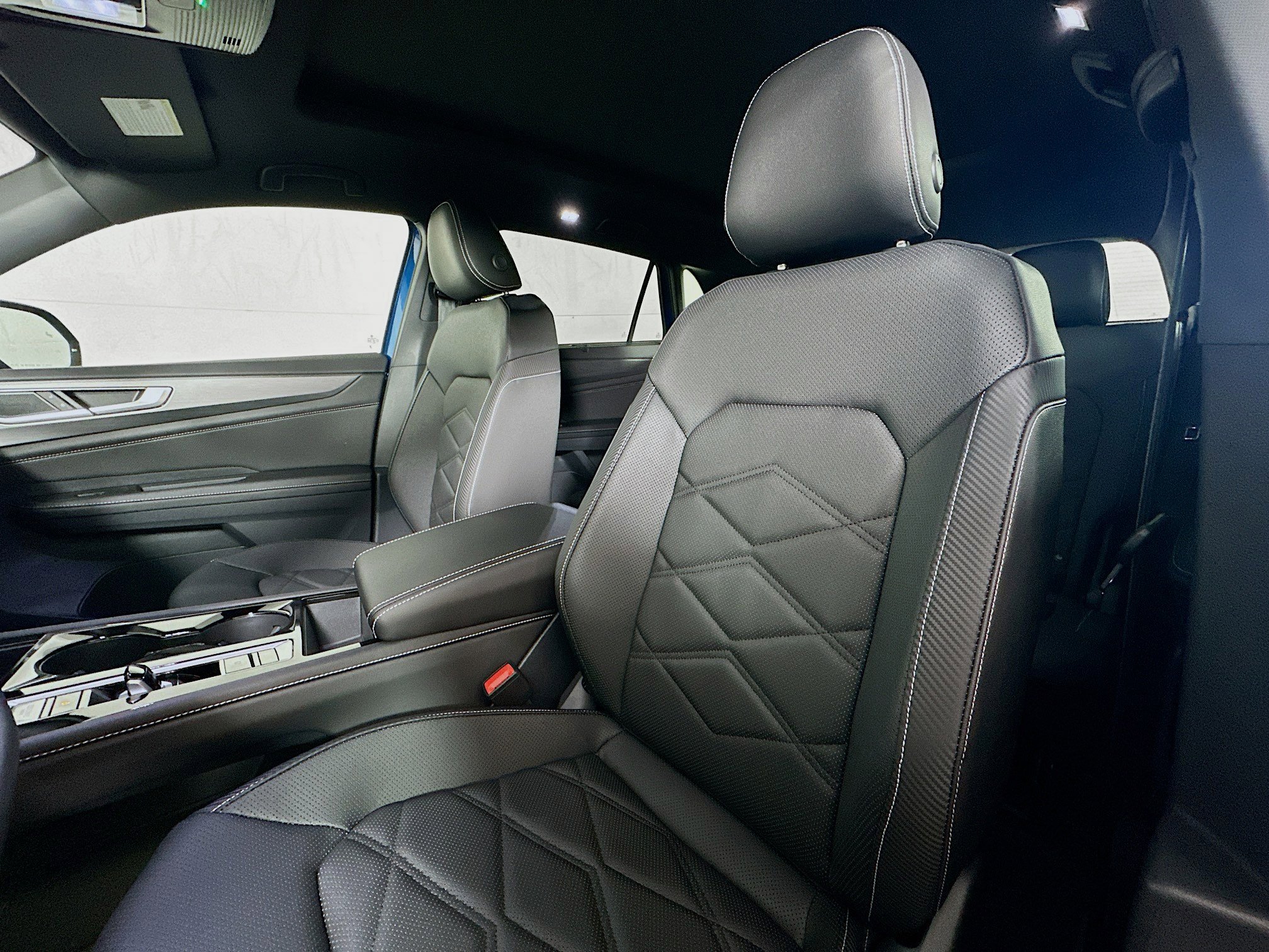 2025 Volkswagen Atlas Cross Sport SE Technology photo 19