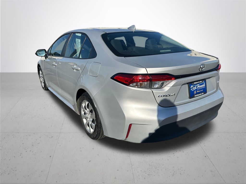 2023 Toyota Corolla LE photo 9