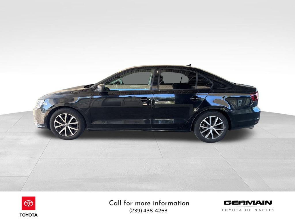 Used 2016 Volkswagen Jetta SE with VIN 3VWD67AJ3GM305111 for sale in Naples, FL