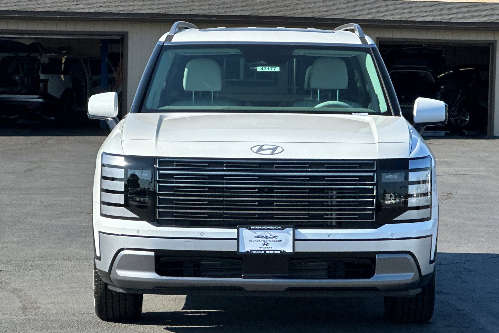 2026 Hyundai Palisade Limited photo 9