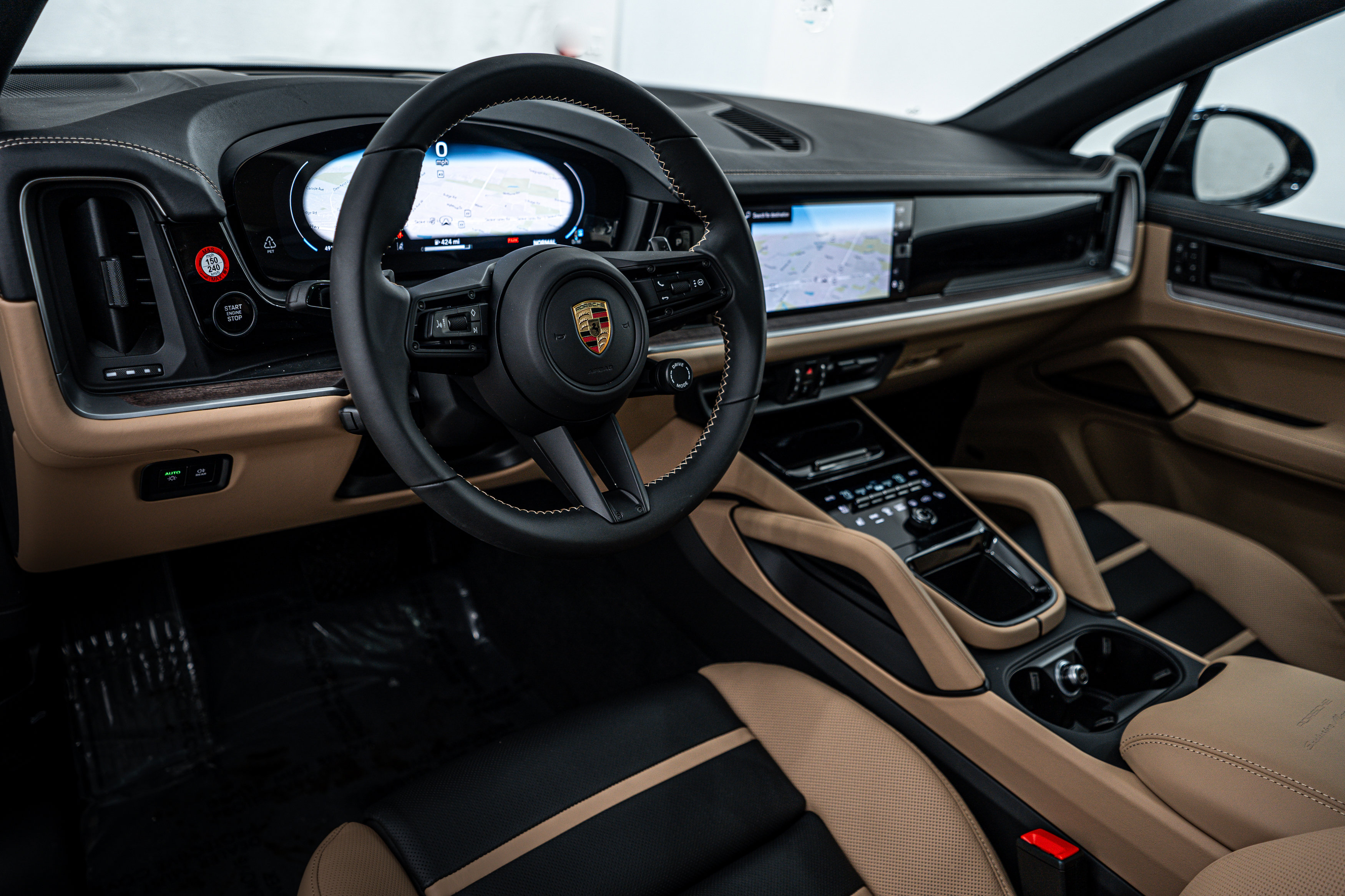2025 Porsche Cayenne photo 4