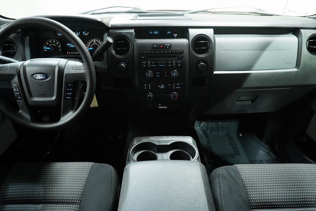 2014 Ford F-150 STX photo 12