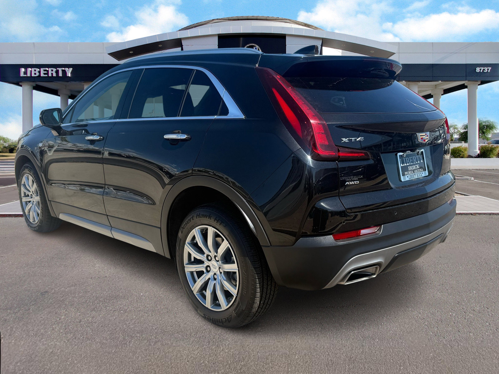 2023 Cadillac XT4 Premium Luxury photo 2