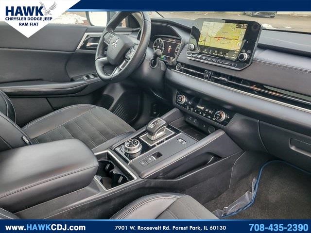 2023 MITSUBISHI OUTLANDER - Image 24