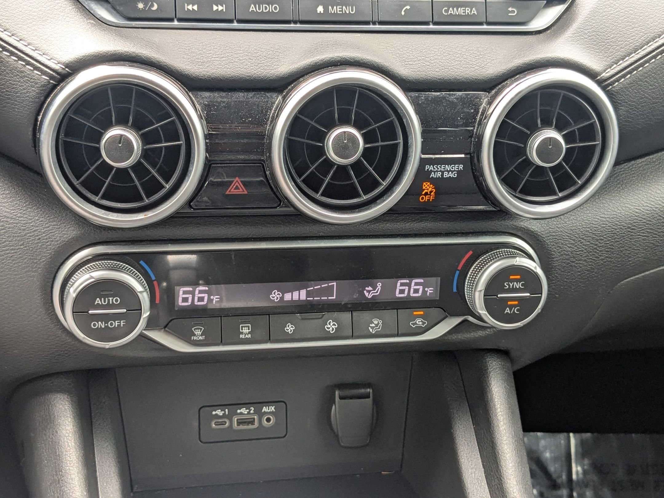 2020 Nissan Sentra SV photo 25