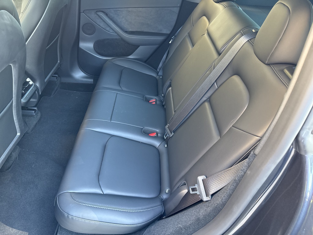 2024 Tesla Model Y Long Range photo 18