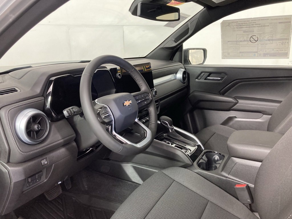 2026 Chevrolet Colorado LT photo 11