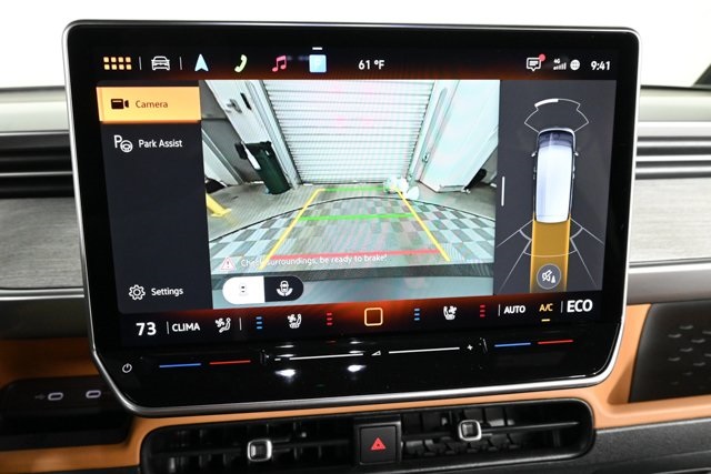 2025 Volkswagen ID. Buzz Pro S photo 4