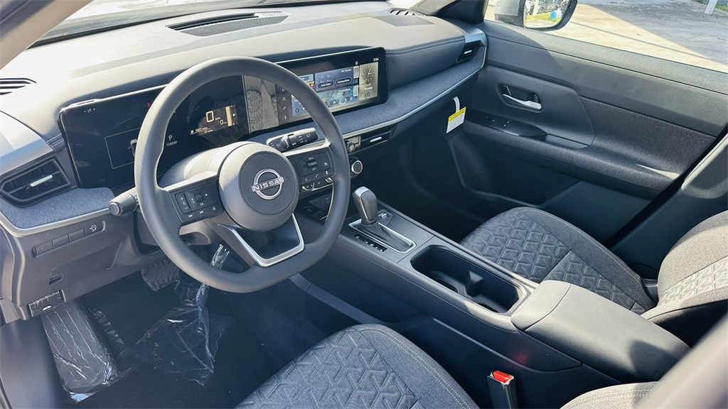 2026 Nissan Kicks SV photo 7
