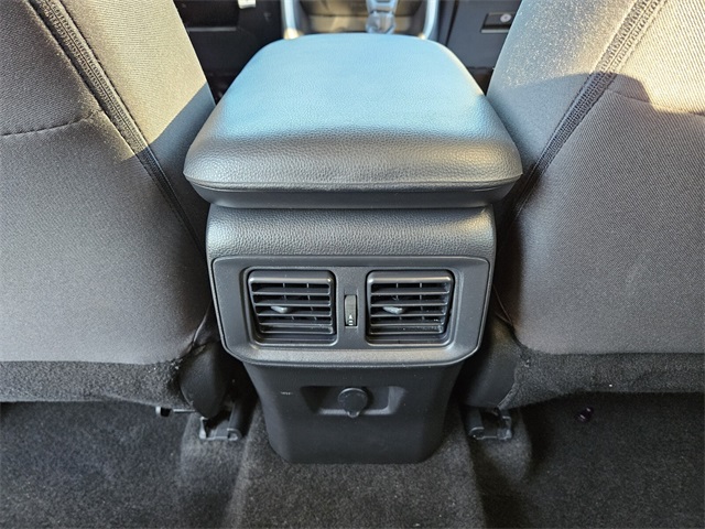 2024 Toyota RAV4 LE photo 9