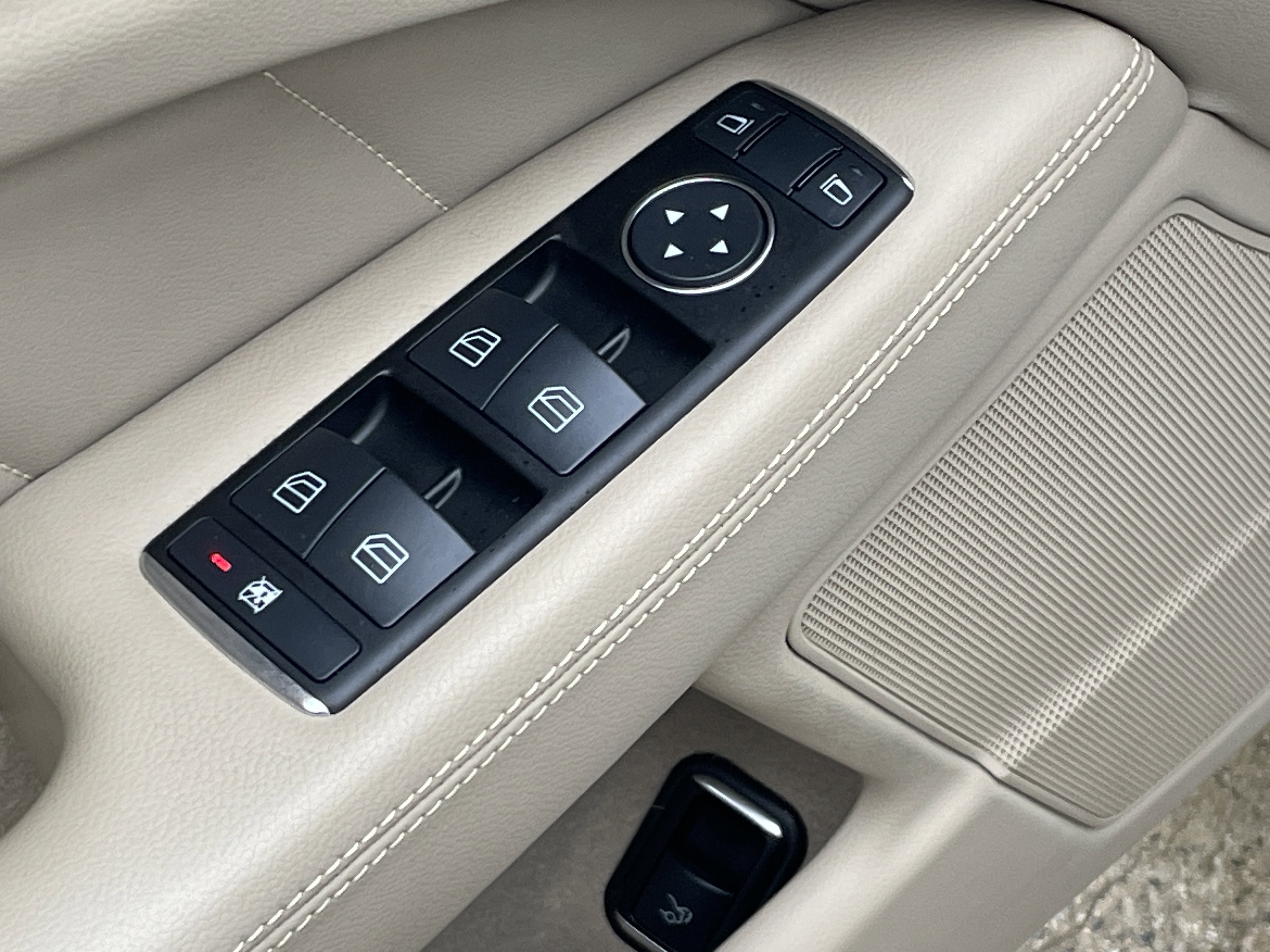 2014 Mercedes Benz CLS 550 photo 3