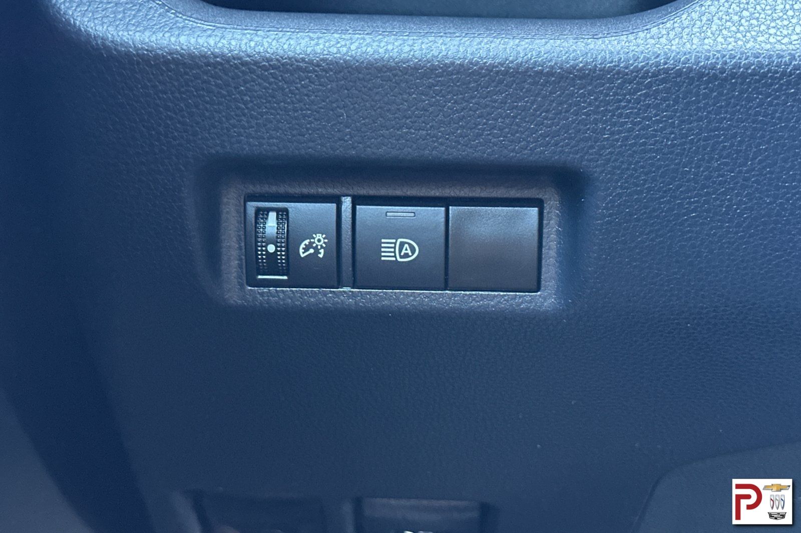 2023 Toyota RAV4 LE photo 27