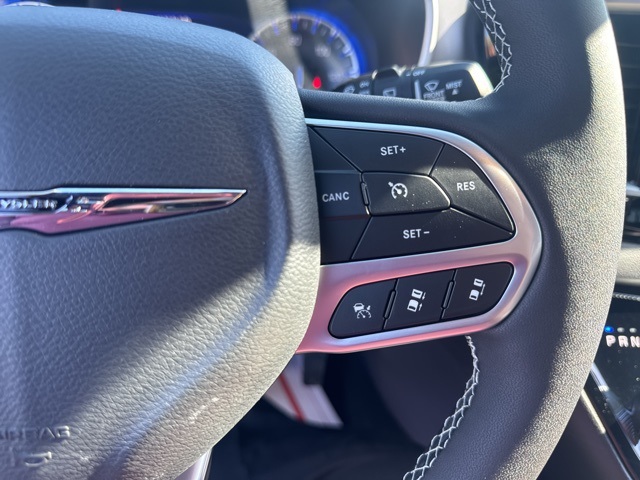 2025 Chrysler Voyager LX photo 16