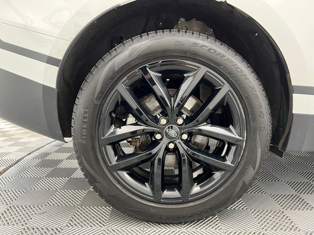 2024 Land Rover Range Rover Velar S photo 39