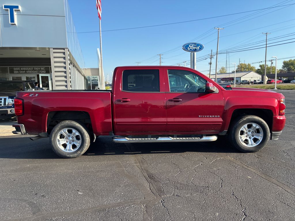 2018 Chevrolet Silverado 1500 LT photo 15
