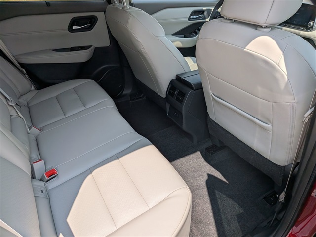 2023 Nissan Rogue SV photo 24