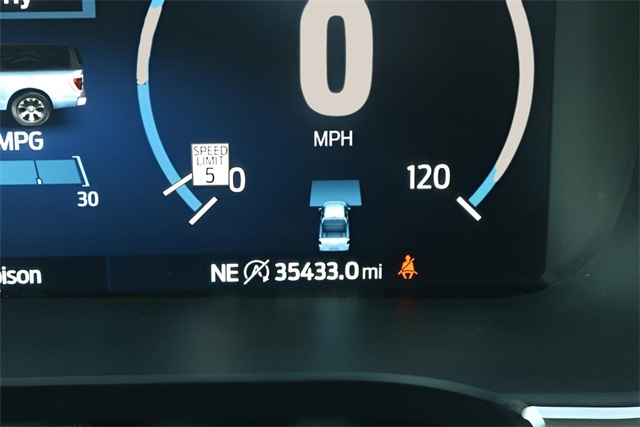 2023 Ford F-150 Lariat photo 26