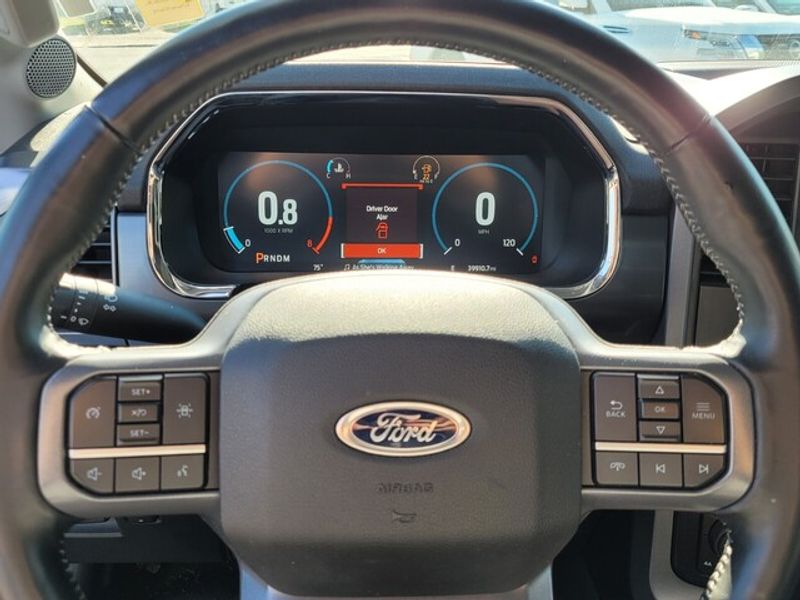 2023 Ford F-150 Lariat photo 23