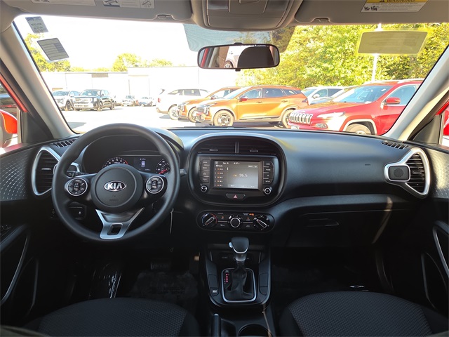 2020 Kia Soul LX photo 2