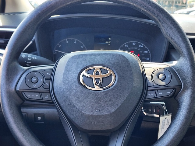2025 Toyota Corolla Hybrid LE photo 9
