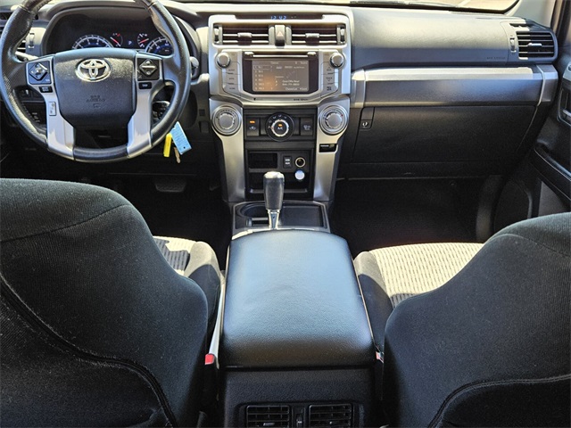 2016 Toyota 4Runner SR5 photo 8